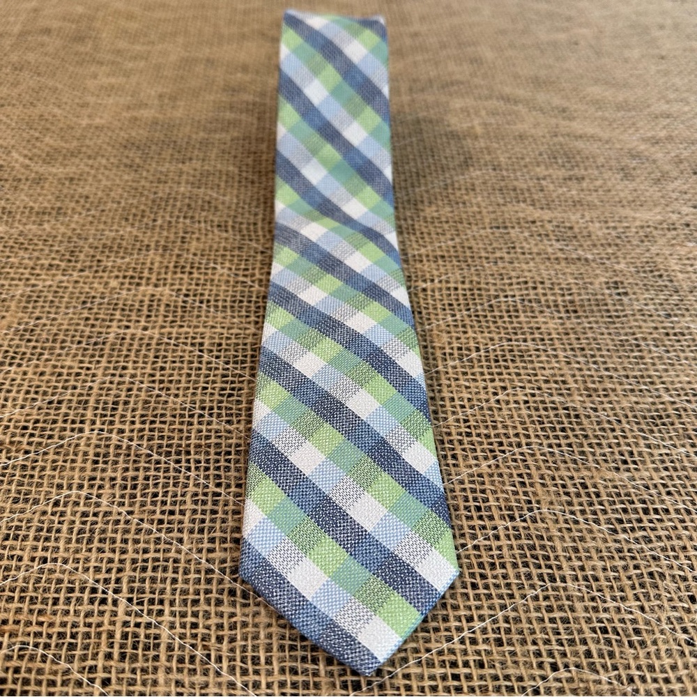 Chaps Blue Green & White Checkered Plaid Tie Like New 2.5 X 47 inches‎